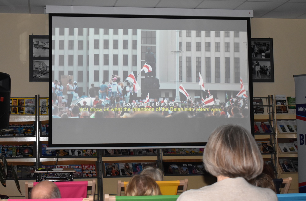 Na ekranie silmowym protest Bialorusinow